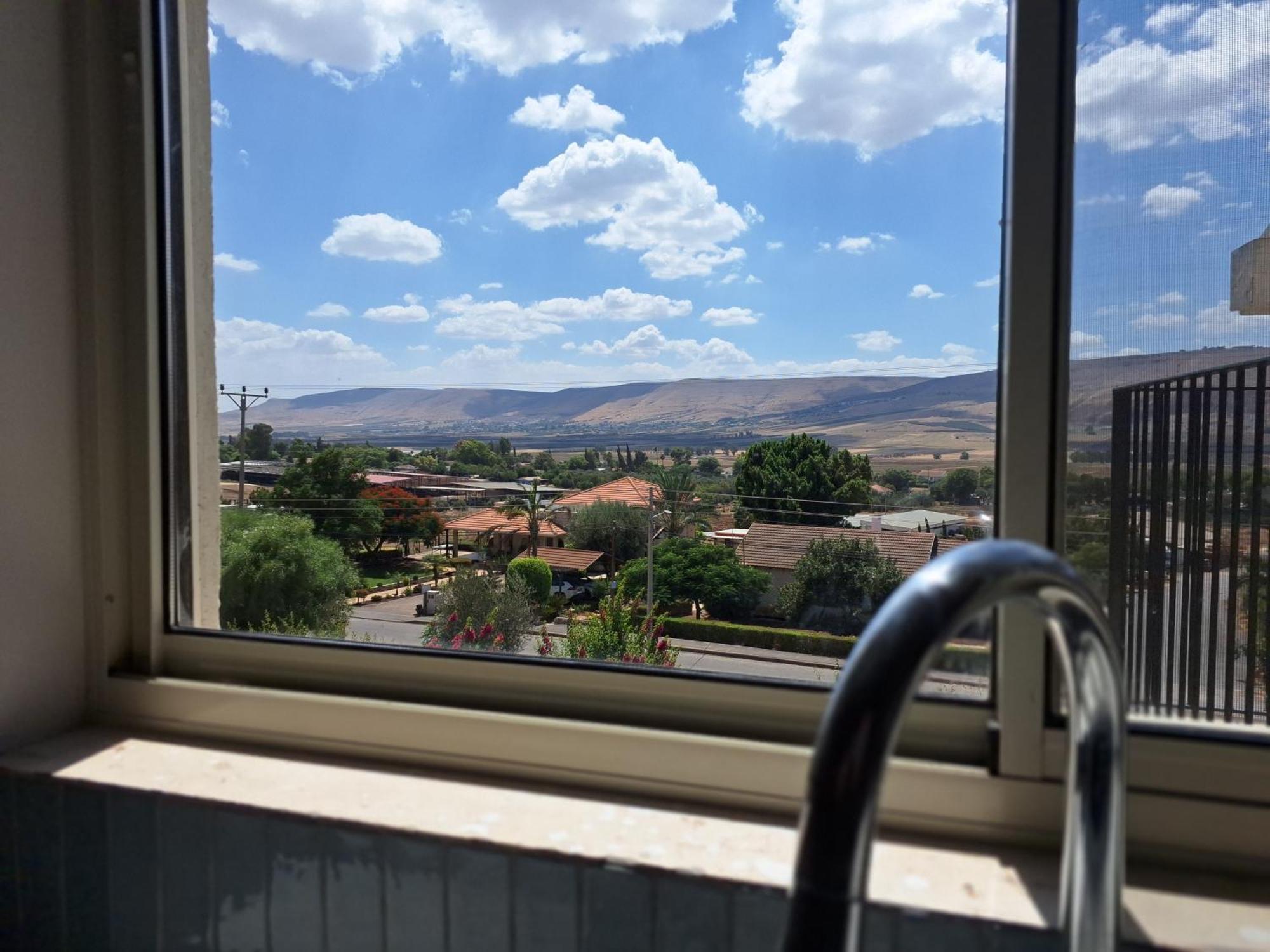 בגג העמק On The Roof Of The Valley HaZor'im Экстерьер фото